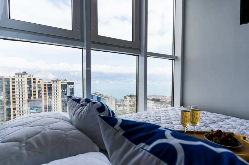 Квартира с панорамным видом от «LetoApart»