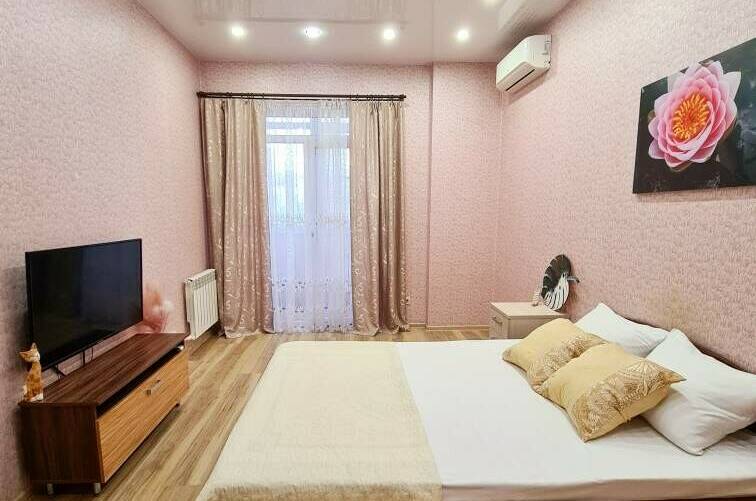 Квартира у парка Фрунзе и горпляжа