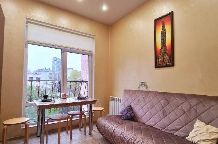 Квартира у парка Фрунзе и горпляжа