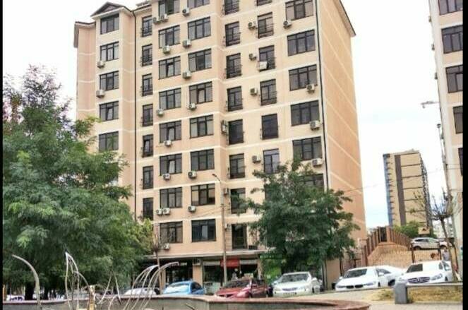 Квартира у парка Фрунзе и горпляжа