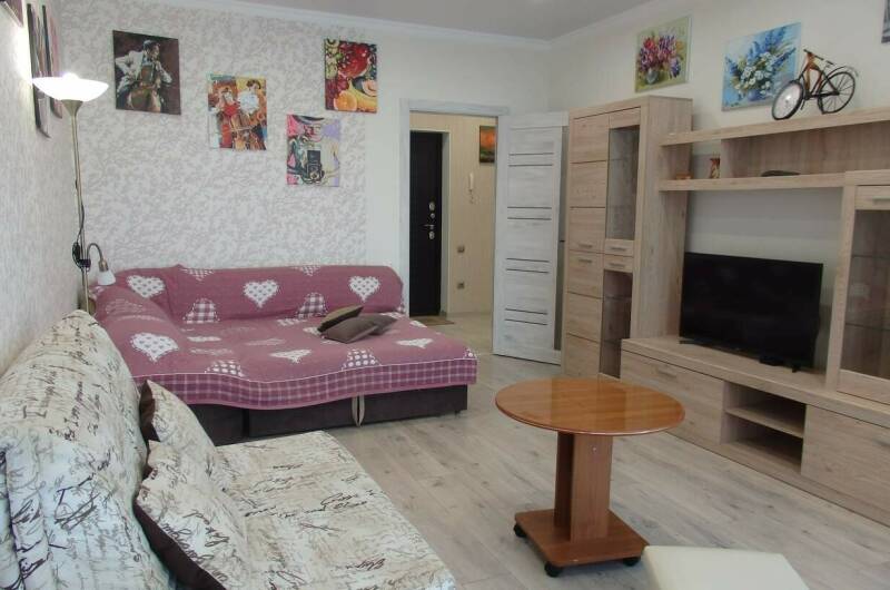 Светлая квартира на Энгельса