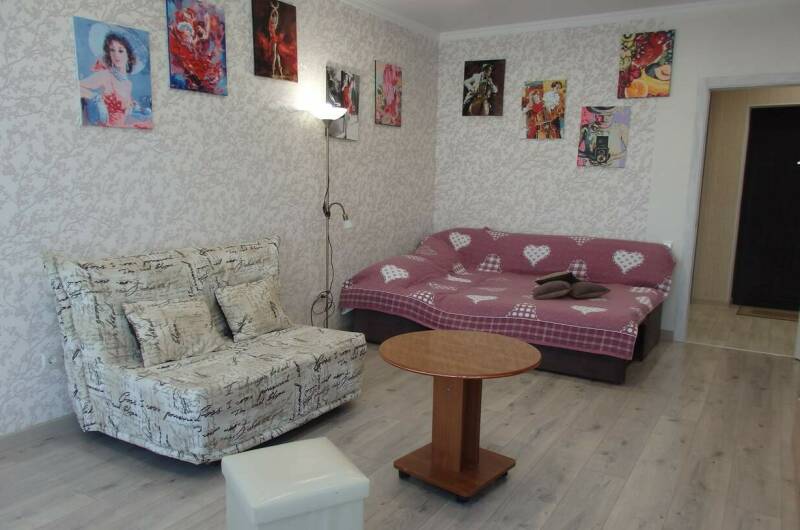 Светлая квартира на Энгельса